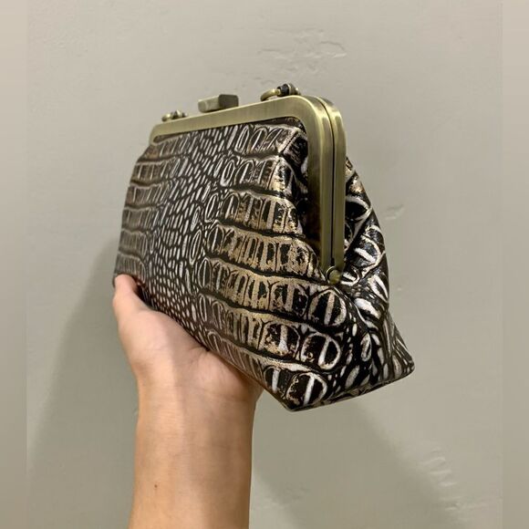 Genuine Leather Croc-Embossed Texture Push-lock Clutch/Shoulder Bag/Crossbody - Picture 13 of 16